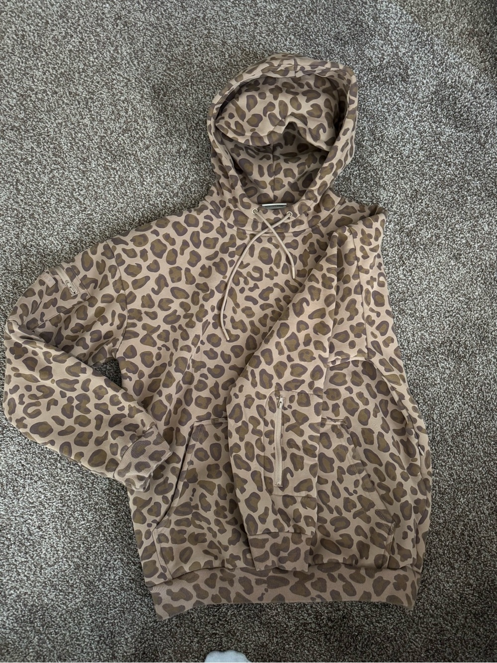Comfrt - Airplane Mode Travel Hoodie Medium
